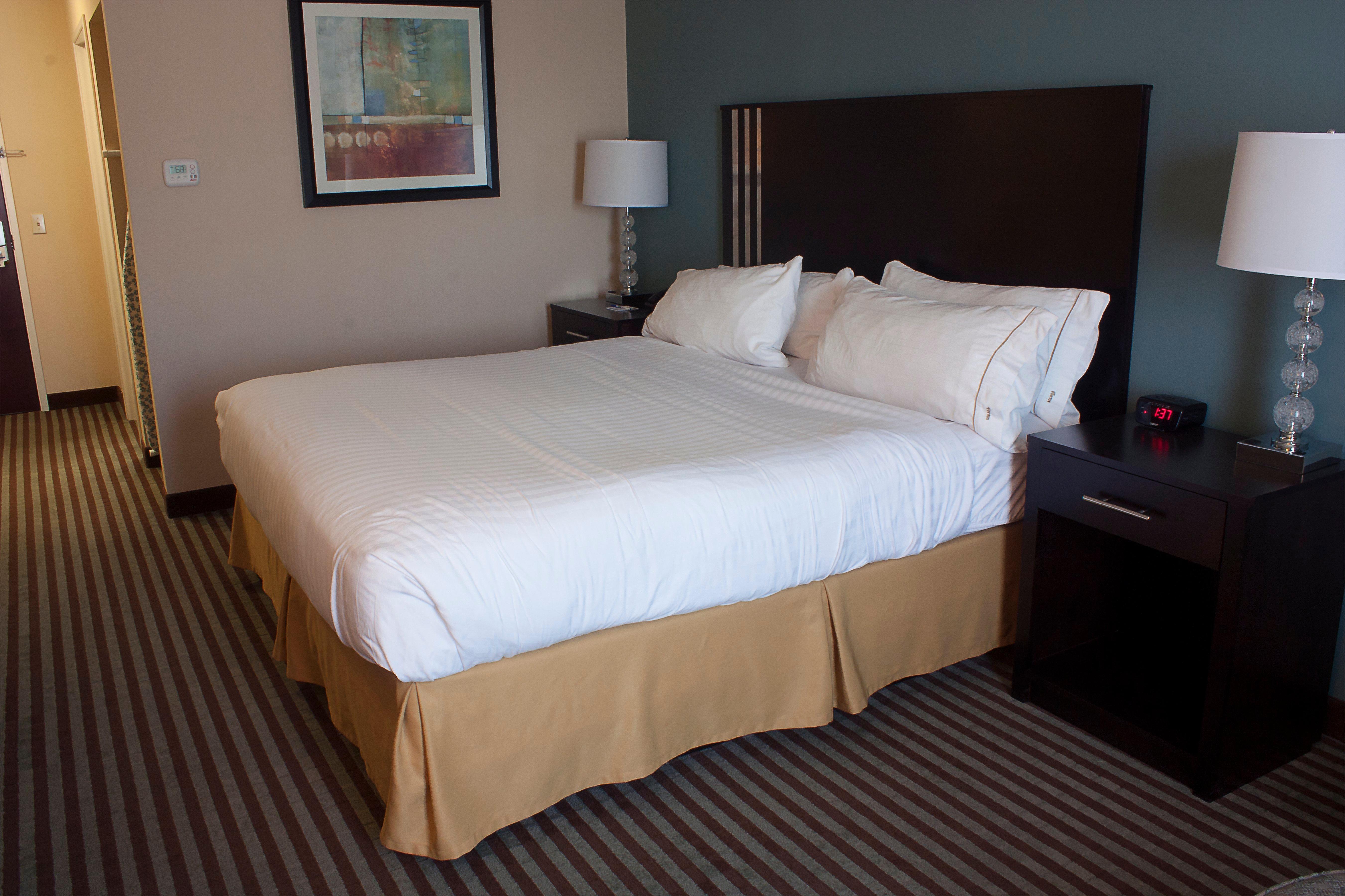 Holiday Inn Express & Suites Youngstown West I 80, An Ihg Hotel Екстериор снимка