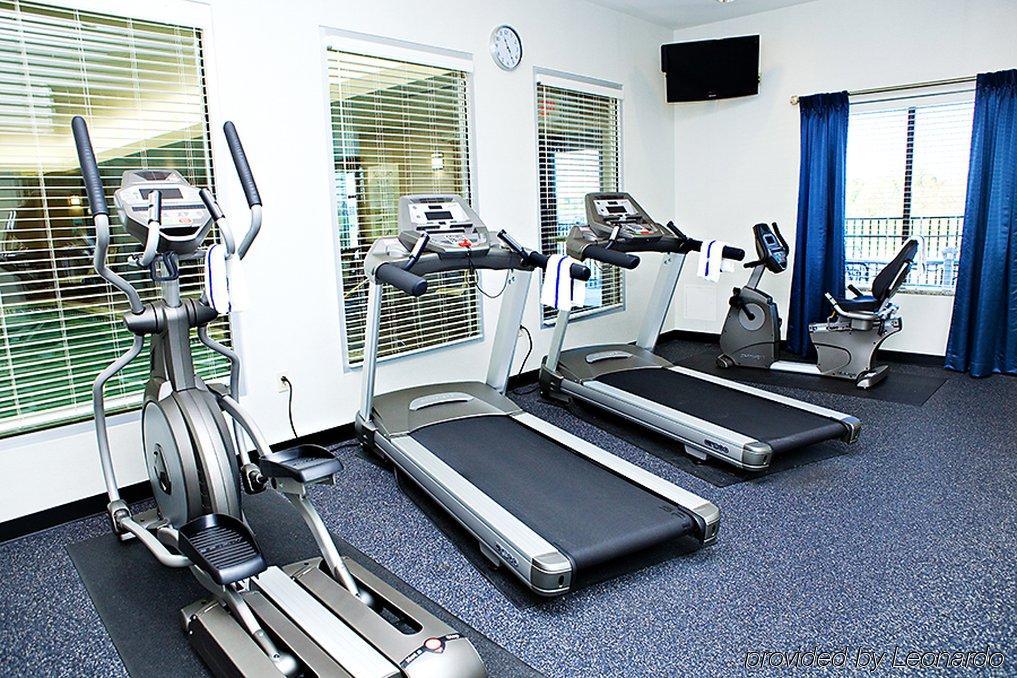 Holiday Inn Express & Suites Youngstown West I 80, An Ihg Hotel Съоръжения снимка
