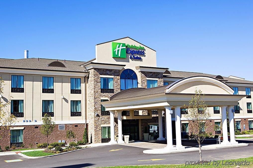 Holiday Inn Express & Suites Youngstown West I 80, An Ihg Hotel Екстериор снимка
