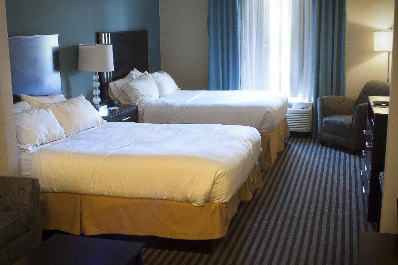 Holiday Inn Express & Suites Youngstown West I 80, An Ihg Hotel Екстериор снимка